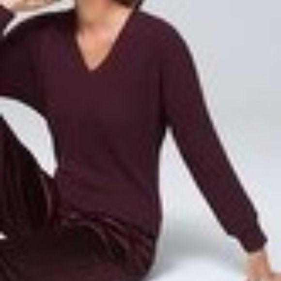 White House Black Market Weekend Cozy Knit Pullover in Cabernet size XL - Picture 3 of 10